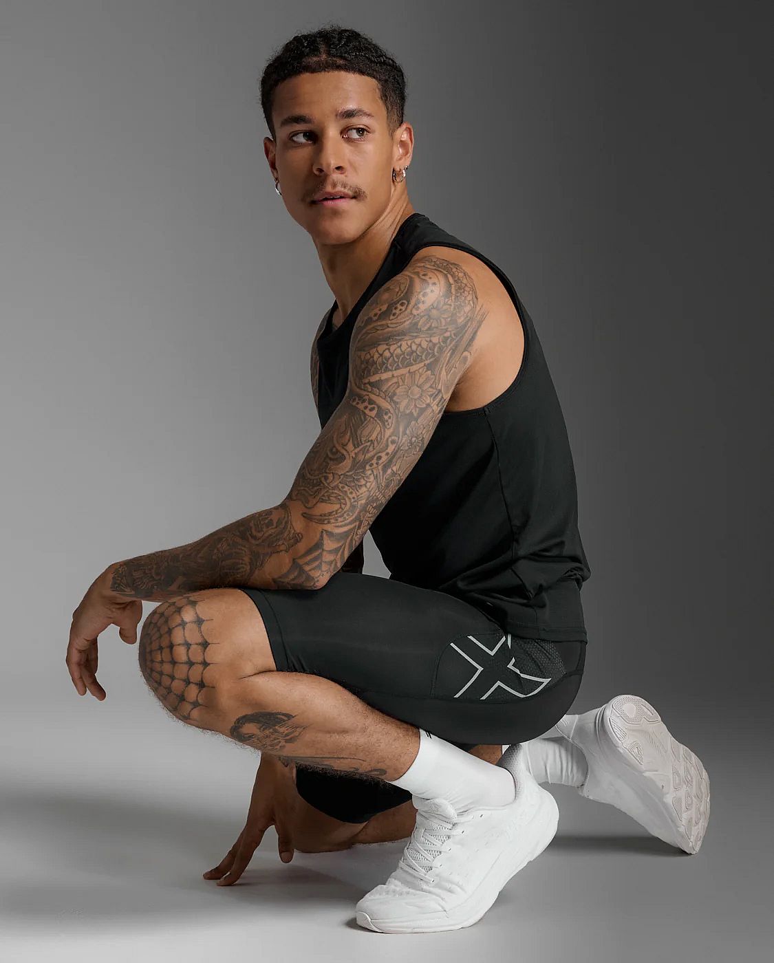 113654-2XU-Aero-Mesh-Compression-Shorts-BlackSilver-Reflective-Heren-afbeelding-2