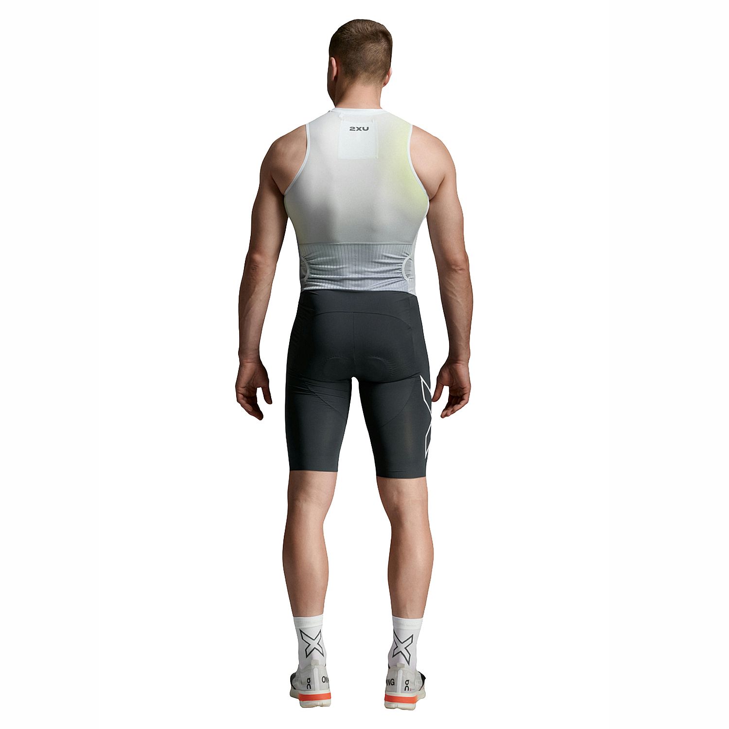 141865-2XU-Light-speed-react-trisuit-korte-mouw-Cool-MatchaIndia-Ink-heren-afbeelding-3