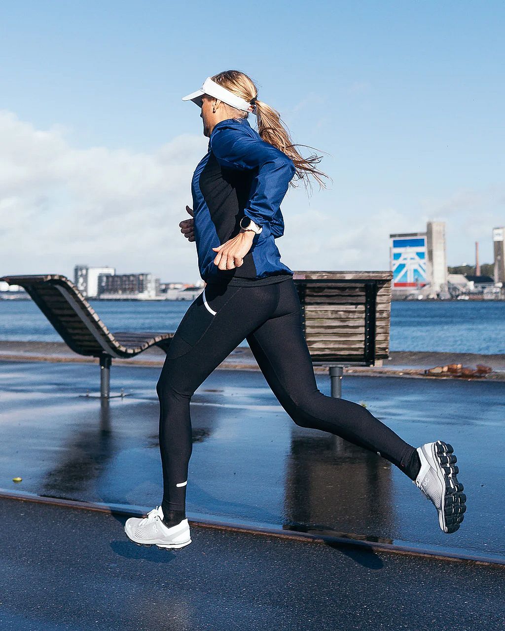 94504-Fusion-S1-Run-Jacket-donkerblauw-dames-afbeelding-5