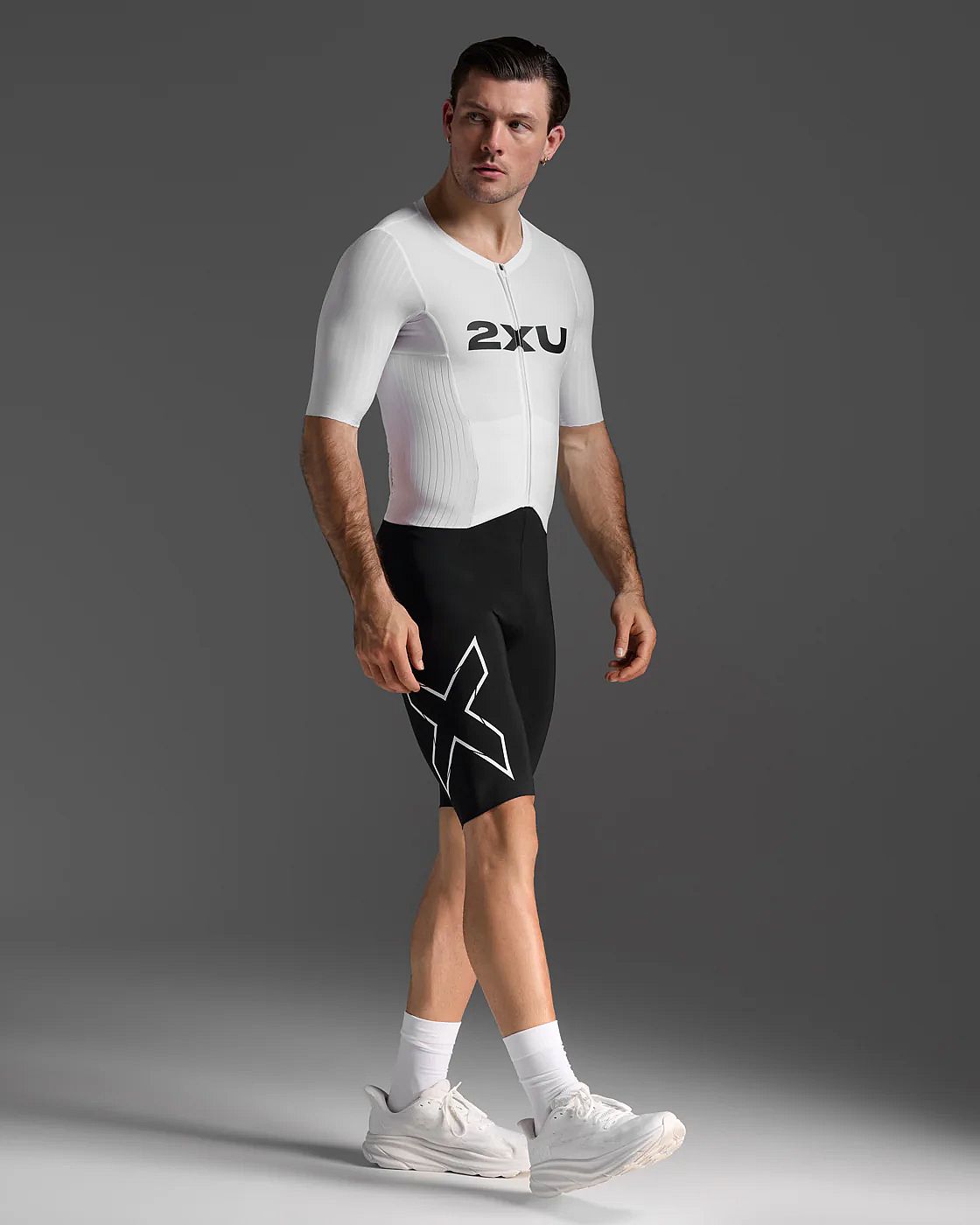 114730-2XU-Light-Speed-React-Sleeved-Trisuit-BlackWhite-heren-afbeelding-5