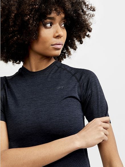 78256-Craft-CORE-dry-active-comfort-ondershirt-korte-mouw-zwart-dames-afbeelding-7