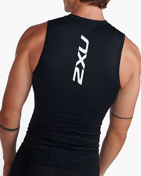 76085-2XU-Aero-Tri-singlet-mouwloos-zwart-heren-afbeelding-4