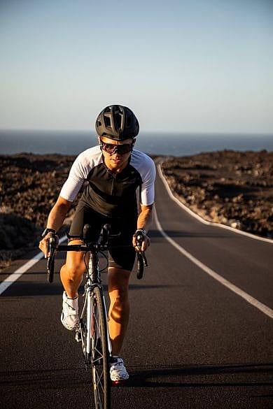 77924-Orca-Athlex-Aero-race-trisuit-korte-mouw-zwartwit-dames-afbeelding-5