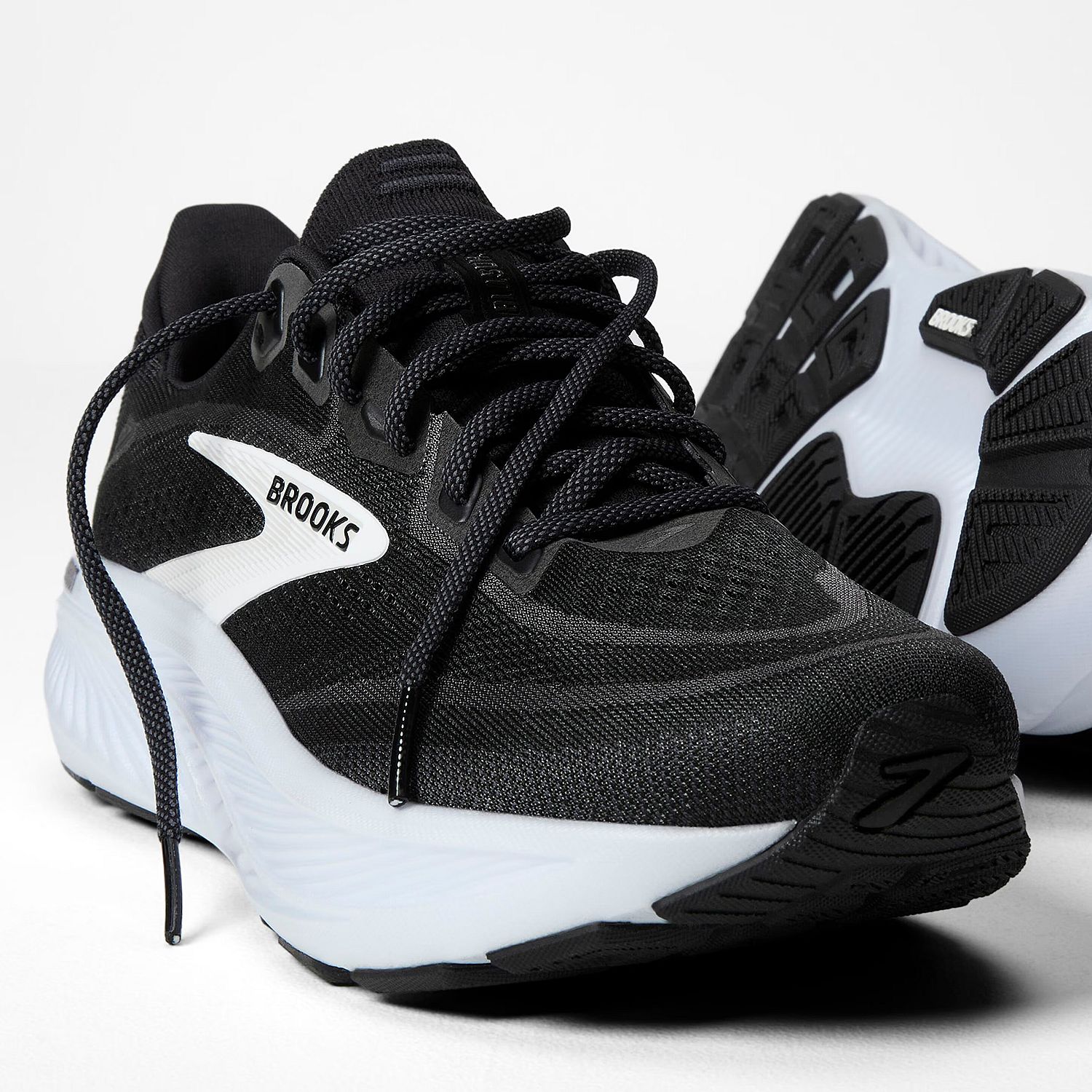 145111-Brooks-Ghost-18-hardloopschoenen-BlackGreyWhite-heren-afbeelding-2