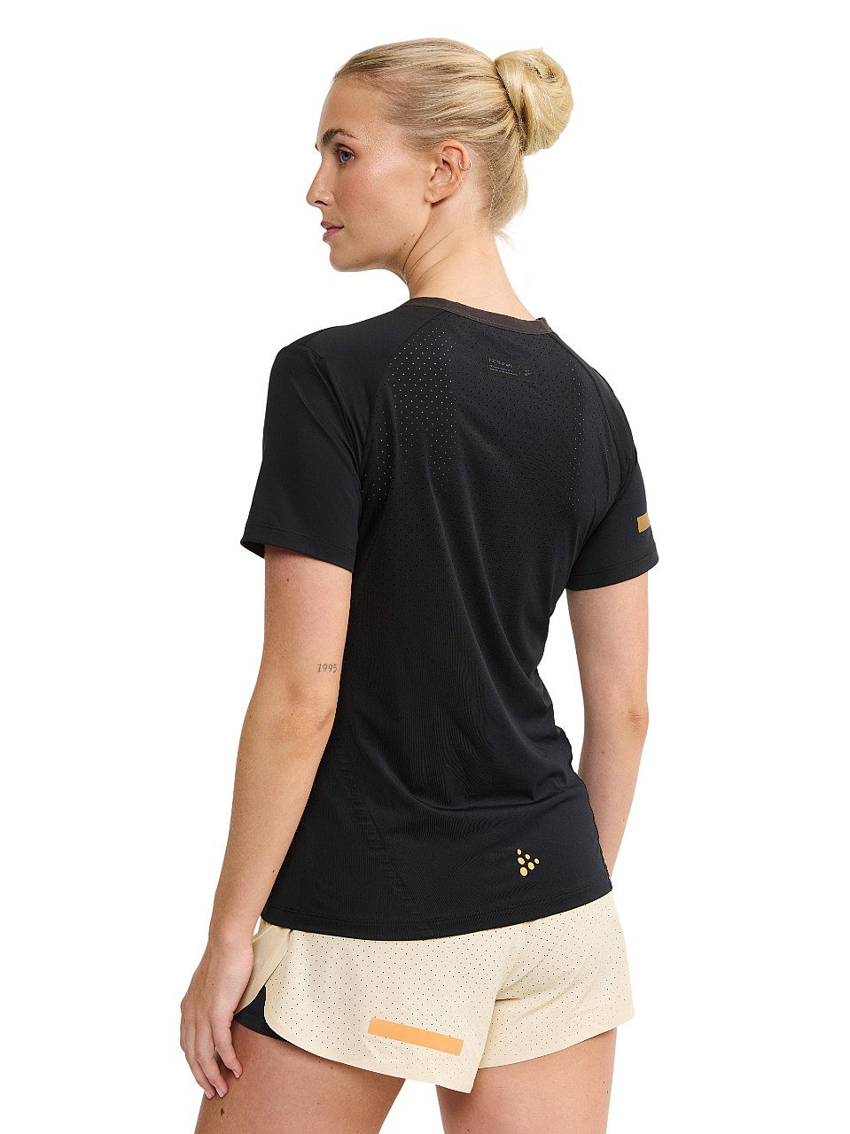 114419-Craft-PRO-Hypervent-hardloopshirt-korte-mouw-2-zwart-dames-afbeelding-3