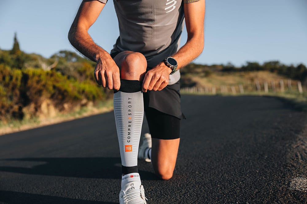 116030-Compressport-R2-3.0-grijs-afbeelding-3