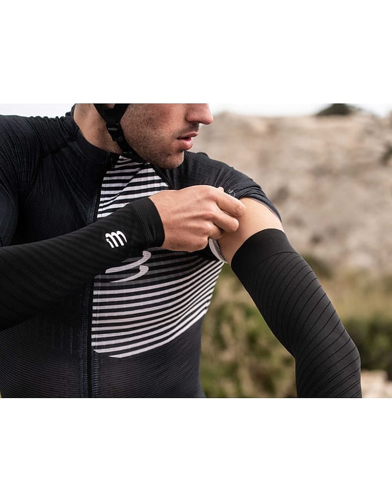 116155-Compressport-Armforce-Ultralight-Arm-Sleeves-zwart-afbeelding-4