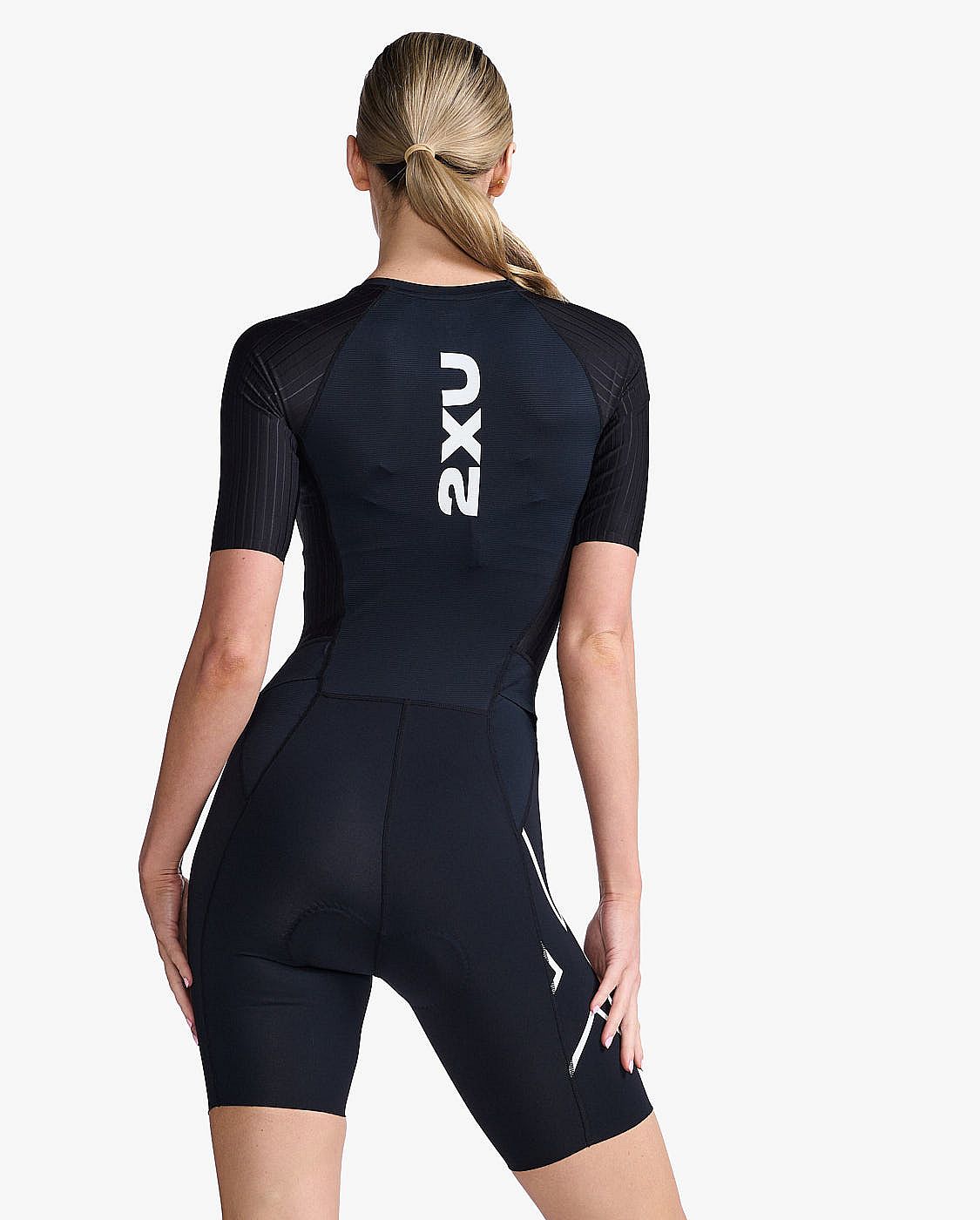 75985-2XU-Aero-trisuit-korte-mouw-zwart-dames-afbeelding-2