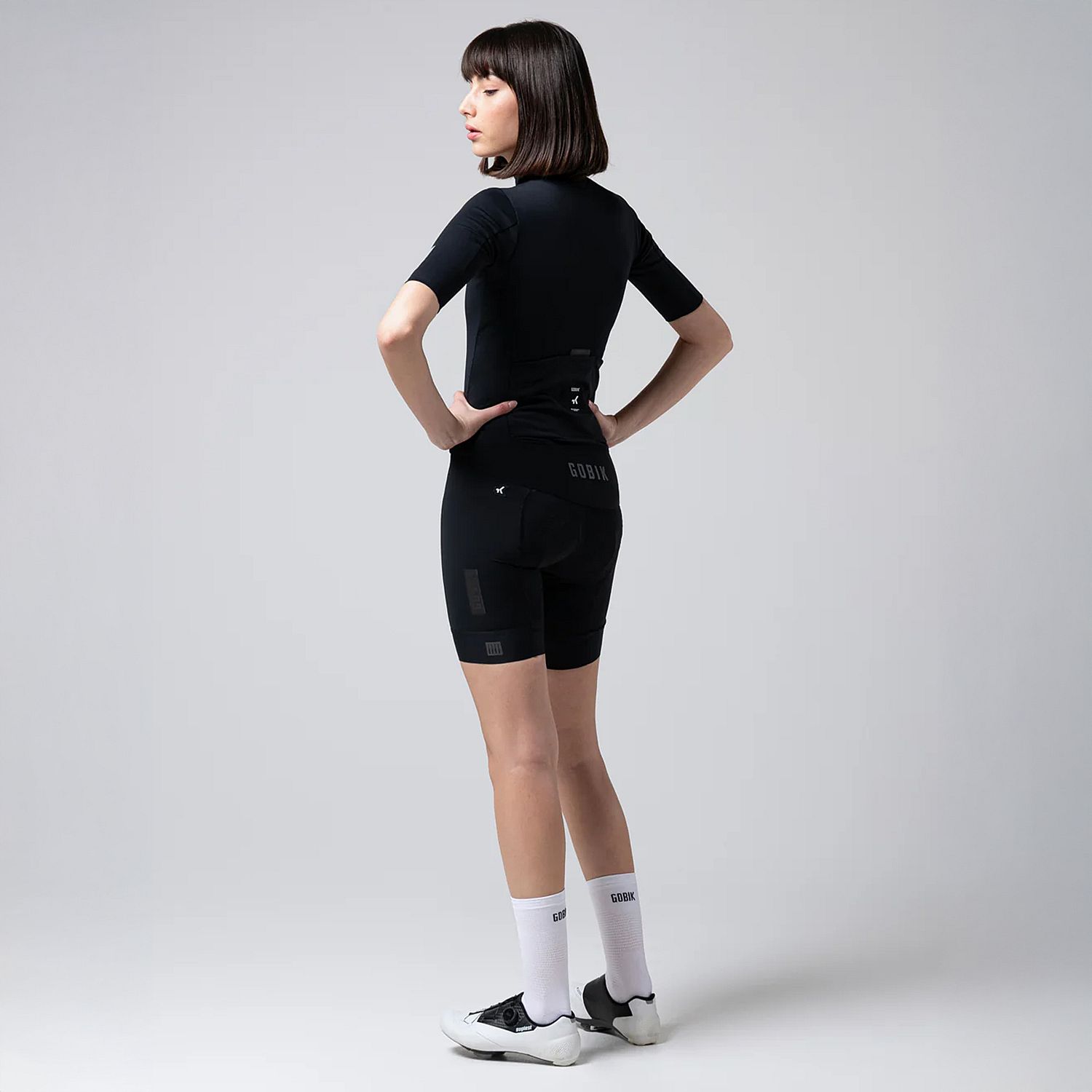 106001-Gobik-Envy-2.0-Jet-Black-fietsjas-korte-mouw-dames-afbeelding-5