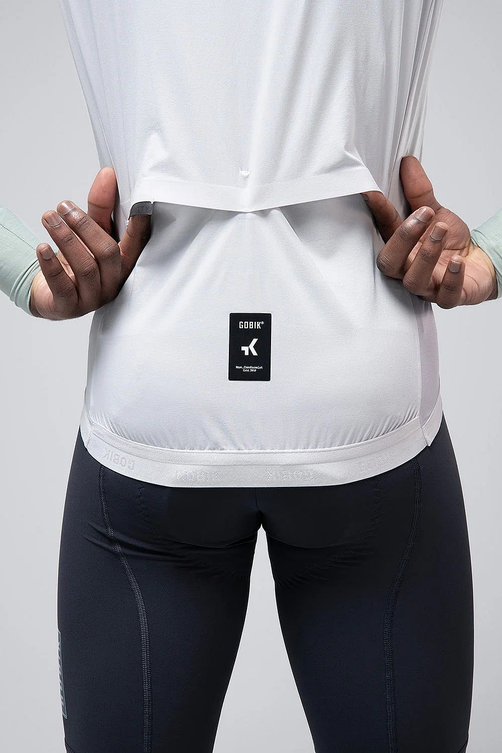 118393-Gobik-fietsvest-vector-2.0-athena-heren-afbeelding-6