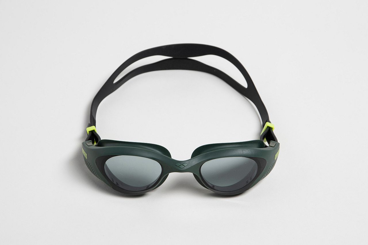 121763-Arena-The-One-zwembril-deep-green-black-afbeelding-2